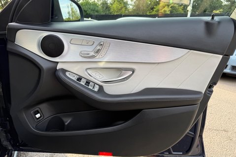 Mercedes-Benz C Class C250 D AMG LINE PREMIUM - 10 SERVICES - 2 OWNERS - LIGHT INTERIOR 36