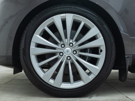 Land Rover Range Rover P530 FIRST EDITION