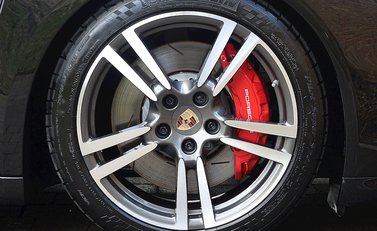 Porsche Panamera Turbo 21