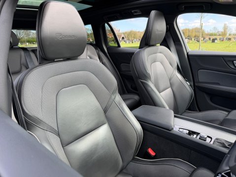 Volvo V60 2.0 D4 R-Design Auto Euro 6 (s/s) 5dr 32