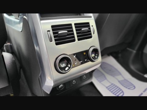 Land Rover Range Rover Sport SVR 26