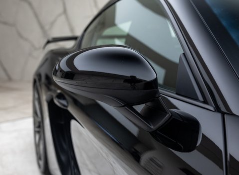 Porsche Cayman GT4 (718) 39