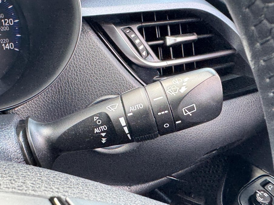 2020 Toyota C-HR — image 27
