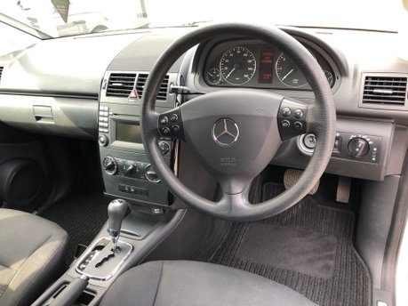 Mercedes-Benz A Class A160 CLASSIC SE AUTOMATIC PETROL 42000m Full service History ULEZ Free 19