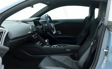 Audi R8 V10 Performance Quattro 12