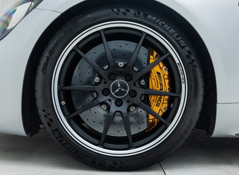 Mercedes-Benz AMG GT R 29