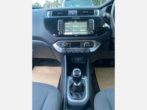 Kia Rio 3 ISG 17