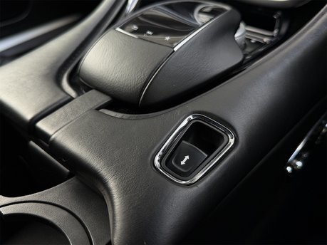 Aston Martin DB11 V8 62