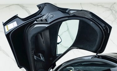 Ferrari LaFerrari 18