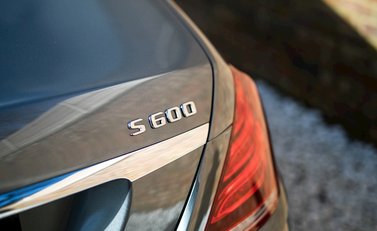 Mercedes-Benz M Class S600 13
