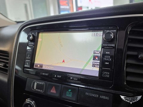 Mitsubishi Outlander 2.2 DI-D 4 Auto 4WD Euro 6 5dr 36