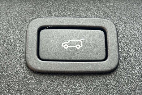 Jaguar XF 2.0d R-Sport Sportbrake 5dr Diesel Auto Euro 6 (s/s) (163 ps) 66