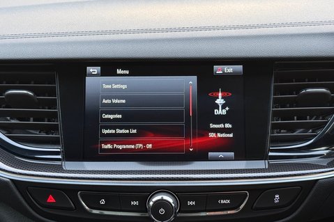Vauxhall Insignia SRI VX-LINE NAV AUTOMATIC - REVERSE CAMERA -20 INCH ALLOYS 43