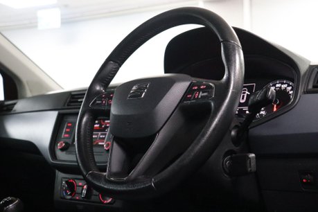 SEAT Arona TSI SE 12