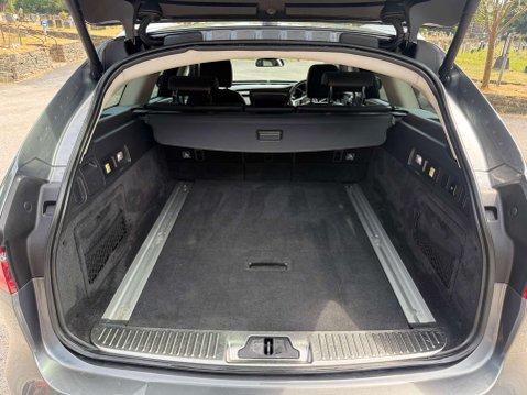 Jaguar XF 2.0 XF Portfolio D AWD Auto 4WD 5dr 18
