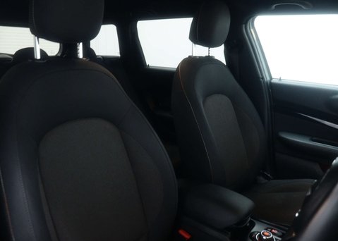 Mini Clubman 1.5 Clubman Cooper Auto 6dr 34