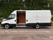 Iveco Daily 35S14V Hi-Matic Panel Van - Air Con / Auto / Car Play 8