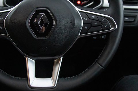 Renault Captur TECHNO E-TECH 20