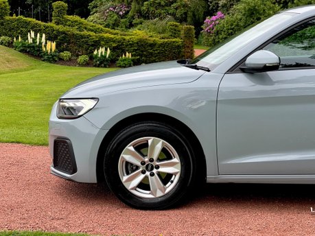 Audi A1 SPORTBACK TFSI TECHNIK 30