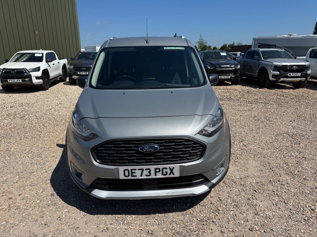 Ford Transit Connect SWB L1H1 [SOLD CR] Low Roof Active Air Con Alloys Sensors Cam EURO 6 NO VAT 3