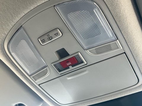Hyundai KONA PREMIUM 35