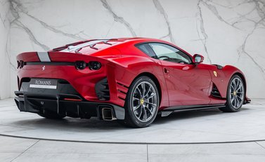 Ferrari 812 Competizione 3