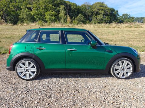 Mini Hatch 1.5 Cooper Exclusive Steptronic Euro 6 (s/s) 5dr 2