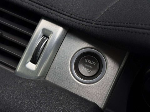 Land Rover Range Rover Evoque 2.2 SD4 Pure Auto 4WD Euro 5 (s/s) 5dr 96