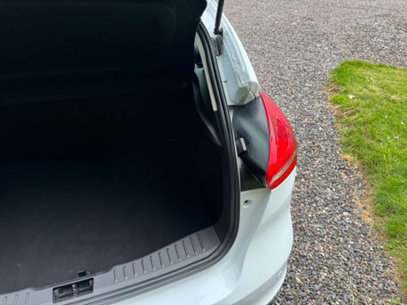 Ford Focus 1.5 Focus Titanium X 5dr 46