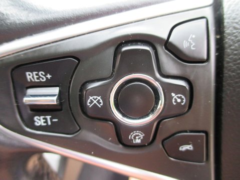 Vauxhall Insignia 1.6 CDTi ecoFLEX Design Sports Tourer Euro 6 (s/s) 5dr 29