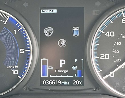 Mitsubishi Outlander 2.4 Outlander Dynamic PHEV CVT 4WD 5dr 32
