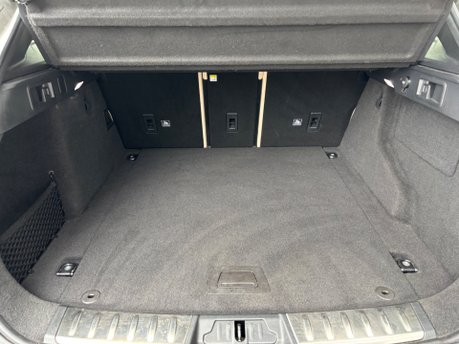 Jaguar F-Pace 2.0 D180 Portfolio SUV 5dr Diesel Auto AWD Euro 6 (s/s) (180 ps) 15