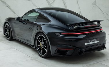 Porsche 911 Turbo S (992) 12