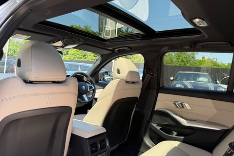 BMW 3 Series 330E M SPORT -PAN ROOF -M PRO PACK -OYSTER LEATHER -ONE OWNER -FBMWSH 32
