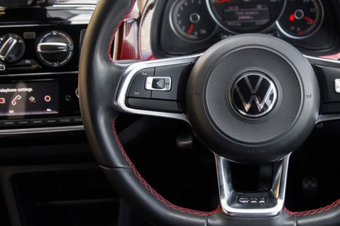 Volkswagen Up GTI 19