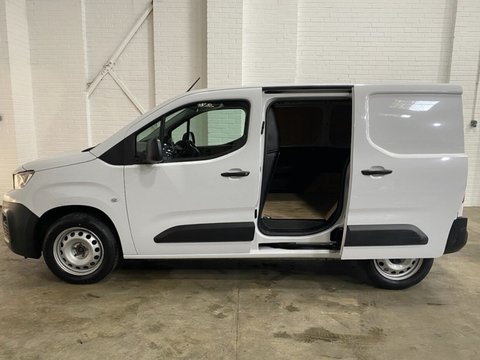Peugeot Partner BLUEHDI PROFESSIONAL PREMIUM PLUS L1 10