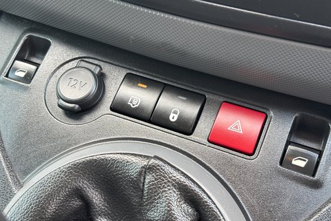 Citroen Berlingo L1 625 Enterprise Panel Van - Direct from the MOD 32