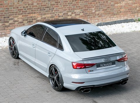Audi RS3 Saloon 7