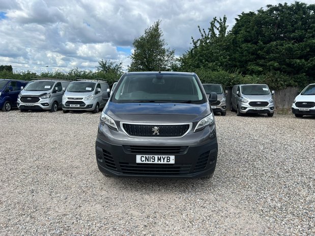 Peugeot Expert MWB L2H1 (SOLD) Low Roof Professional 3100 Air Con Sensors Cam EURO 6 NO VA 3