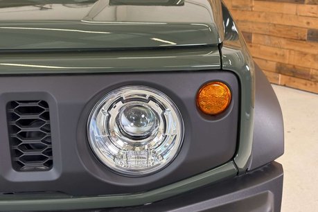 Suzuki Jimny SUZUKI JIMNY 1.5 SZ5 SUV 3dr Petrol Auto ALLGRIP Euro 6 (101 ps) 19