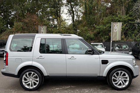 Land Rover Discovery SDV6 LANDMARK - ONE OWNER - 10 SERVICED INC CAMBELT 2