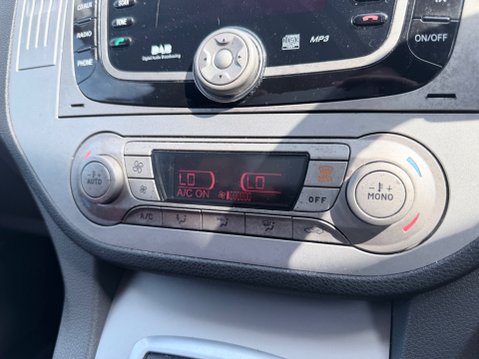 Ford Kuga 2.0 TITANIUM TDCI AWD 15