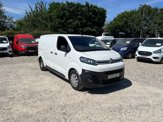 Citroen Dispatch MWB L2H1 Low Roof Enterprise 3100 Air Con Nav Sens 4