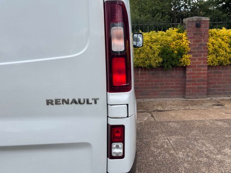 Renault Trafic 1.6 Trafic SL27 Sport Nav dCi 18