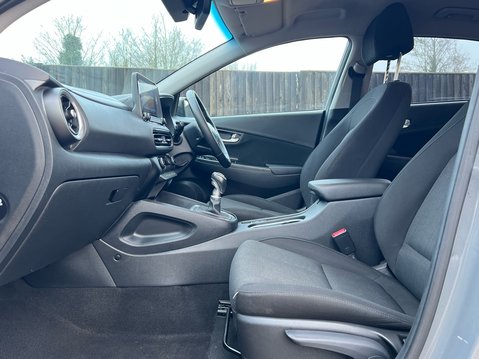 Hyundai KONA T-GDI PREMIUM MHEV 3