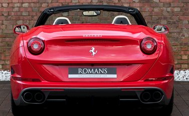 Ferrari California T HS 5