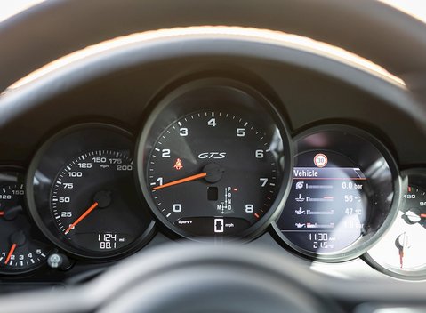 Porsche 911 (991.2) Targa 4 GTS 18