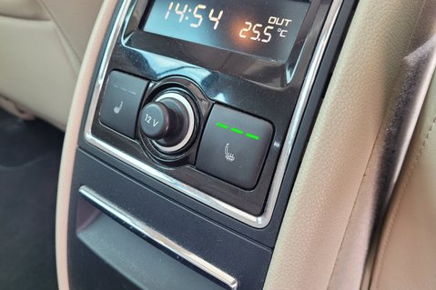 Skoda Superb LAURIN AND KLEMENT V6 DSG 45