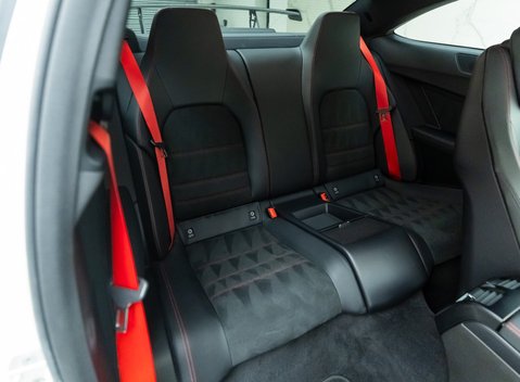 Mercedes-Benz C63 AMG Black Series 11