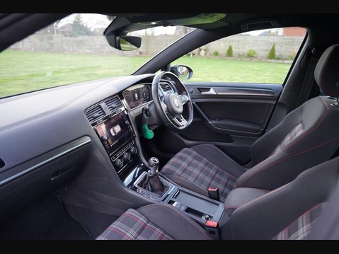 Volkswagen Golf 2.0 TSI GTI Performance Euro 6 (s/s) 5dr 19
